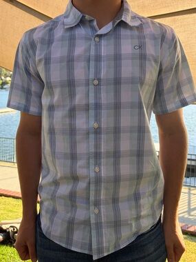 Calvin Klein Boys 14-16 Light Blue and Gray Plaid Short-Sleeve Button-Down Shirt